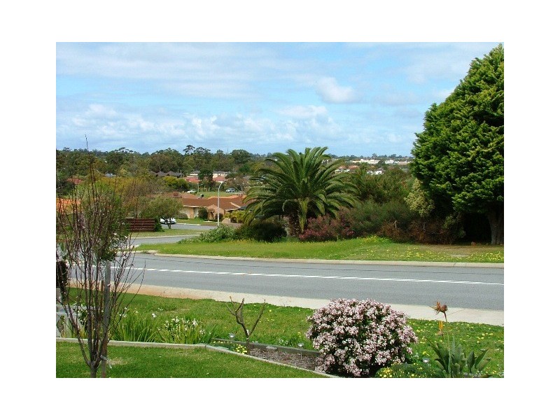 144 Rannoch Circle, Hamersley WA 6022