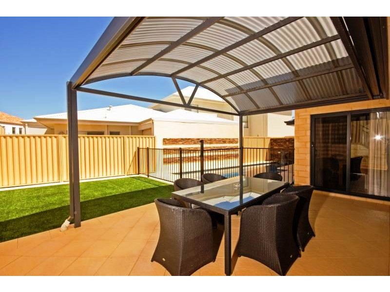 8 Milano Avenue, Stirling WA 6021