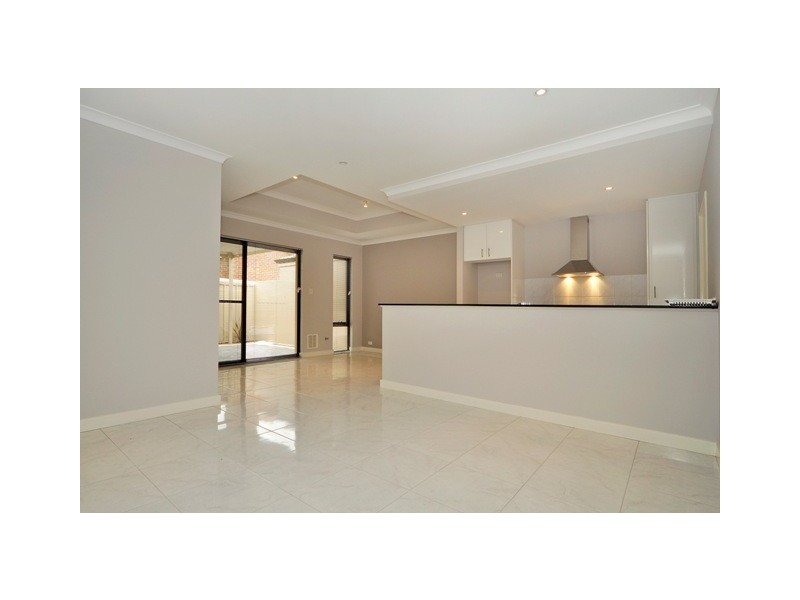 13A Roberts Bridge Road, Nollamara WA 6061