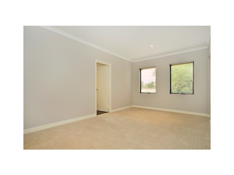 13A Roberts Bridge Road, Nollamara WA 6061