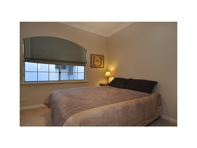 32 Ash Grove, Duncraig WA 6023