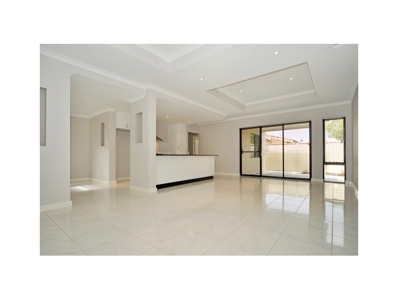 13B Roberts Bridge Road, Nollamara WA 6061