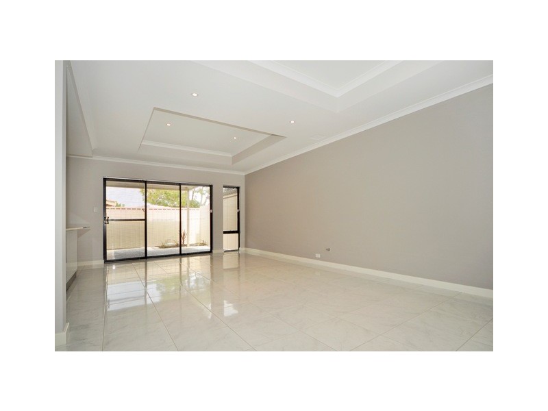 13B Roberts Bridge Road, Nollamara WA 6061