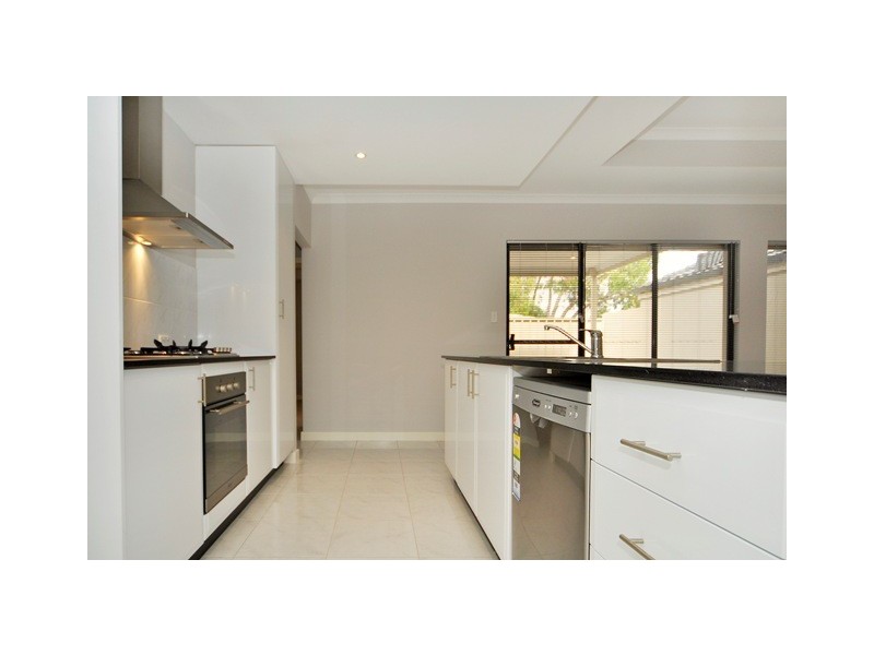 13B Roberts Bridge Road, Nollamara WA 6061