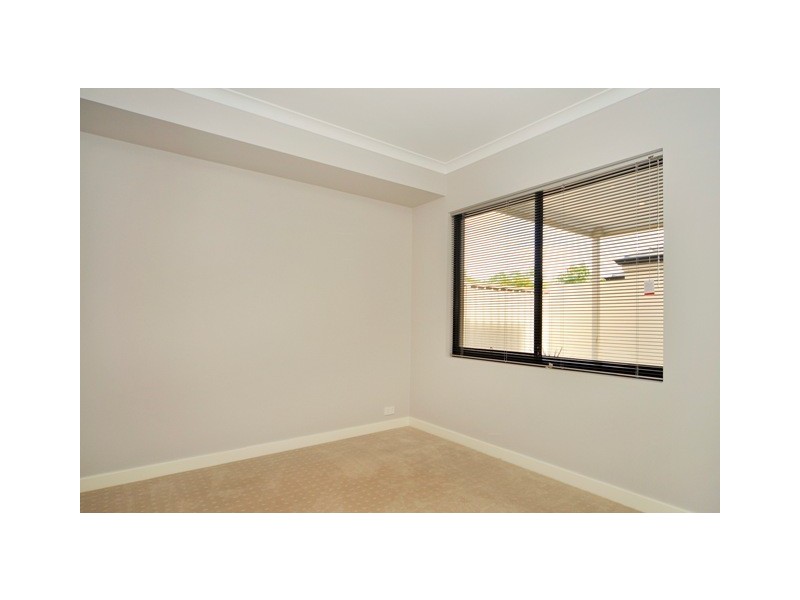 13B Roberts Bridge Road, Nollamara WA 6061