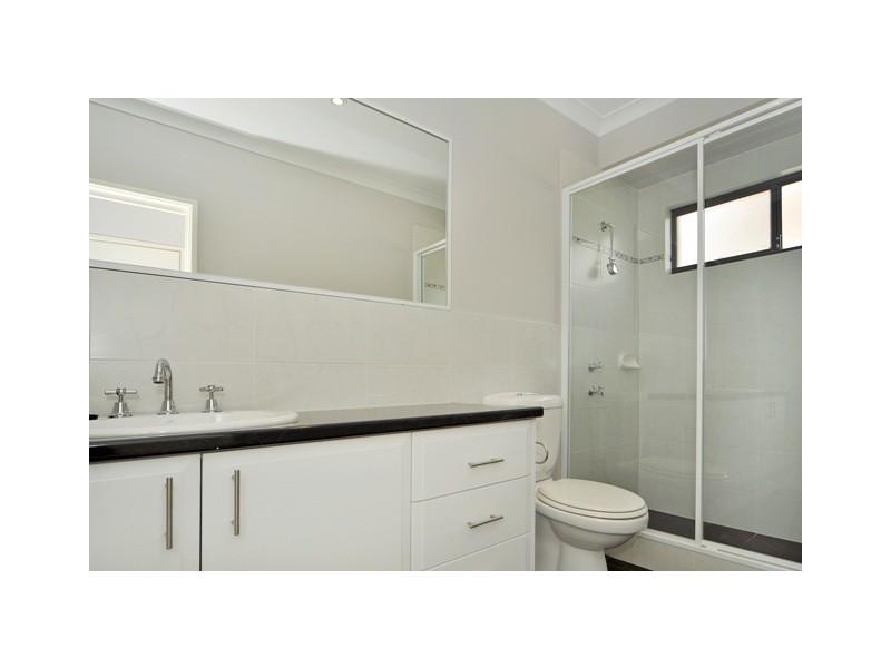13B Roberts Bridge Road, Nollamara WA 6061