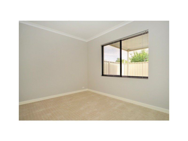 13C Roberts Bridge Road, Nollamara WA 6061