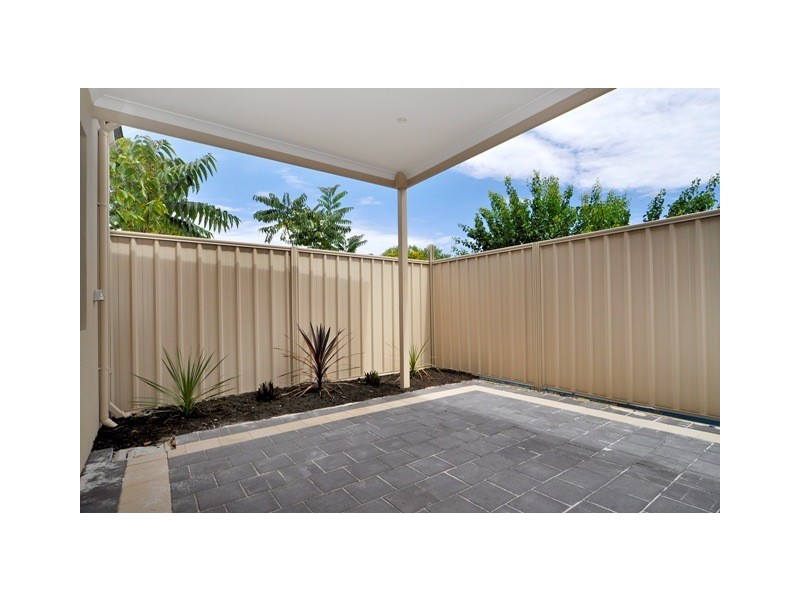 13C Roberts Bridge Road, Nollamara WA 6061