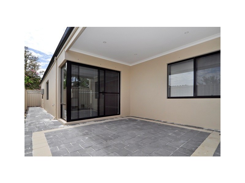 13C Roberts Bridge Road, Nollamara WA 6061