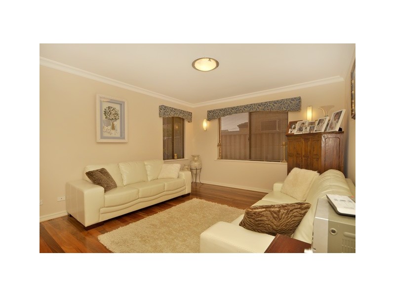 54  Chaucer Street, Yokine WA 6060