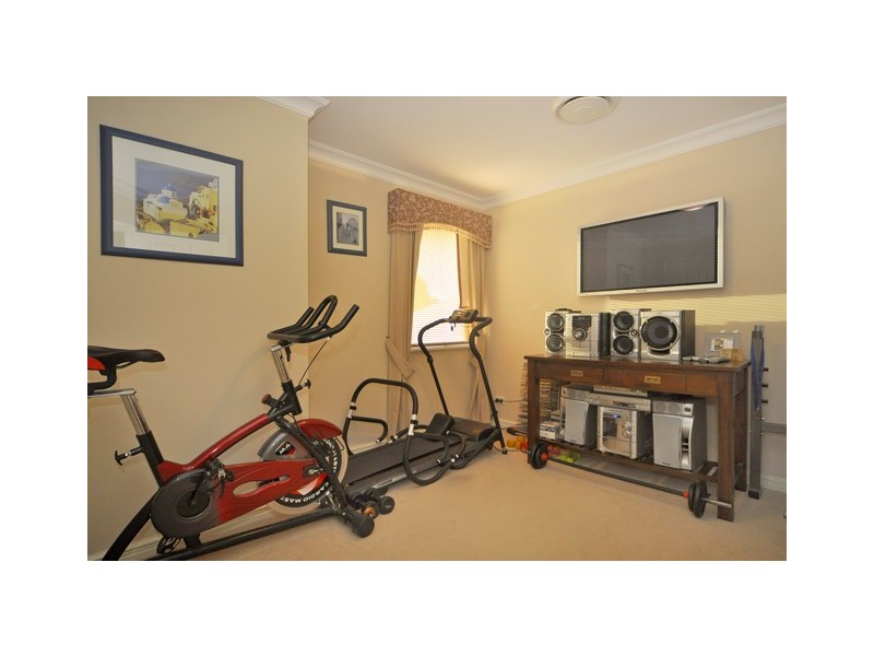 54  Chaucer Street, Yokine WA 6060