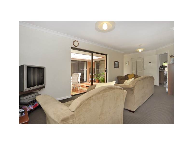 40 Adderley Street, Mount Claremont WA 6010