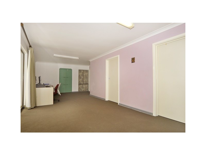 40 Adderley Street, Mount Claremont WA 6010