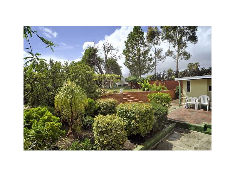 40 Adderley Street, Mount Claremont WA 6010
