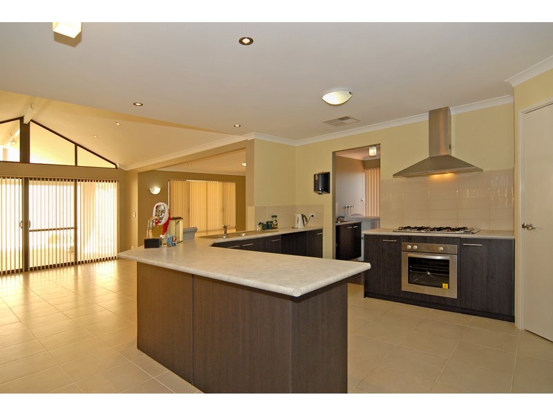 8 Fairywren Trail, Beeliar WA 6164