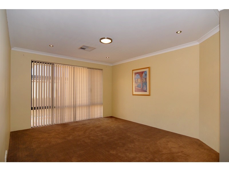 8 Fairywren Trail, Beeliar WA 6164