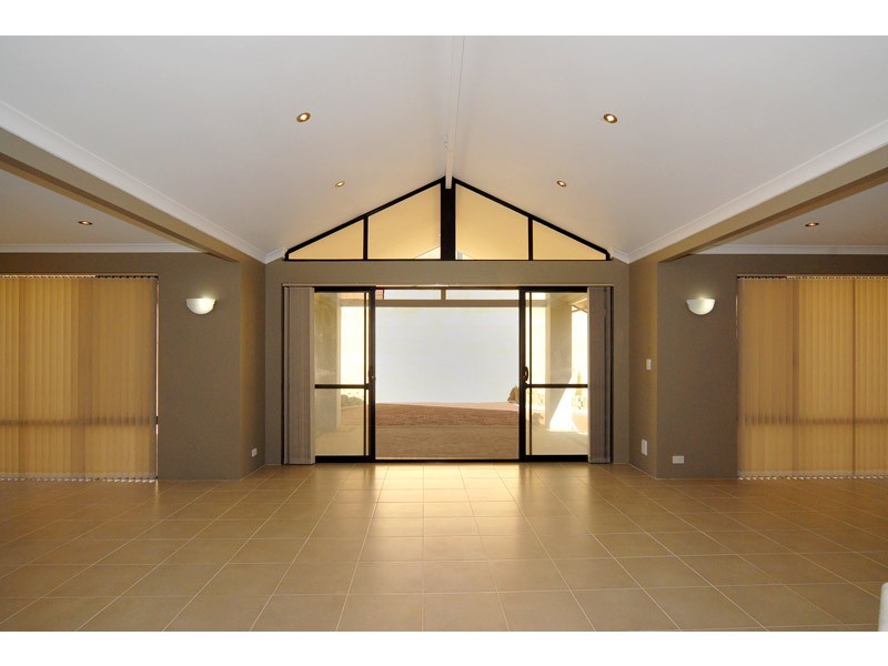 8 Fairywren Trail, Beeliar WA 6164