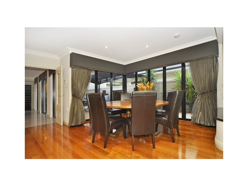 11 Plumosa Mews, Duncraig WA 6023
