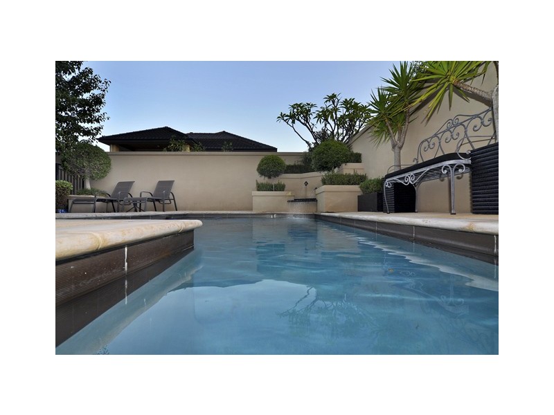 11 Plumosa Mews, Duncraig WA 6023