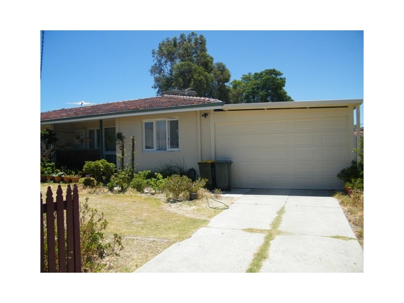 3B Tendring Way, Girrawheen WA 6064