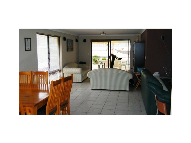 38 Denman Gardens, Landsdale WA 6065