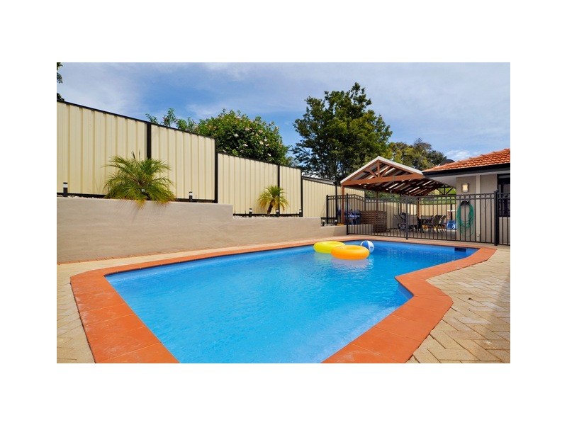 4 Gerda Court, Greenwood WA 6024