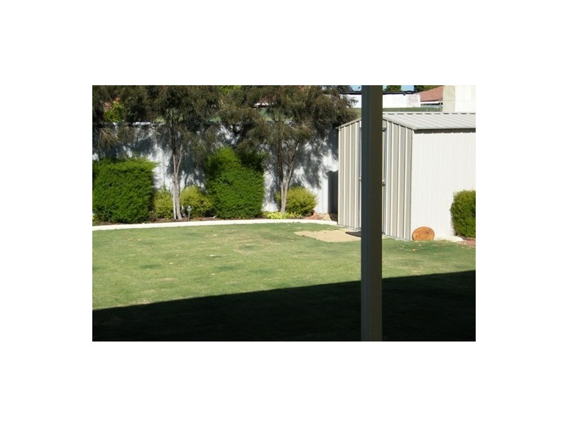 24B Connell Way, Girrawheen WA 6064