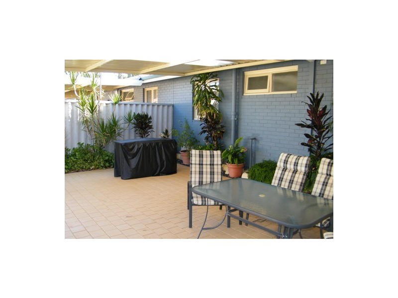 24B Connell Way, Girrawheen WA 6064