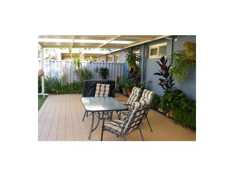 24B Connell Way, Girrawheen WA 6064