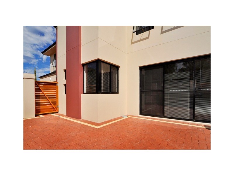 79A  Waterloo Street, Joondanna WA 6060