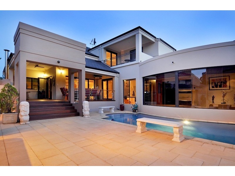 3 Ash Grove, Duncraig WA 6023