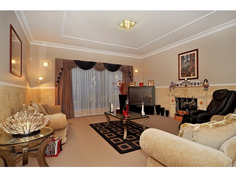 3 Ash Grove, Duncraig WA 6023