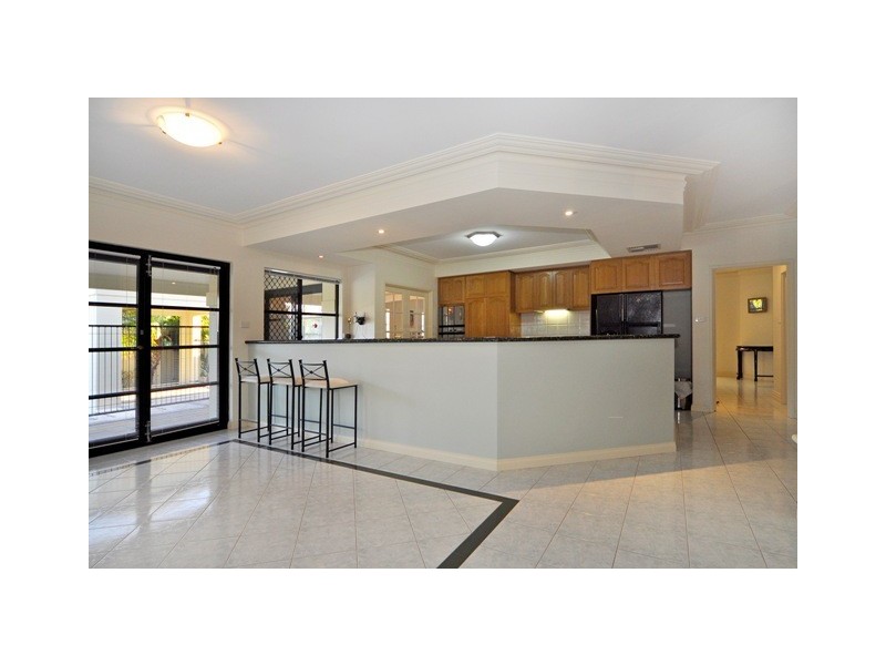 27 Ash Grove, Duncraig WA 6023