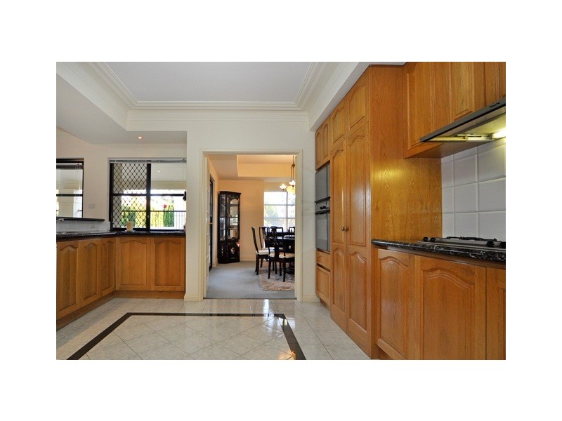 27 Ash Grove, Duncraig WA 6023