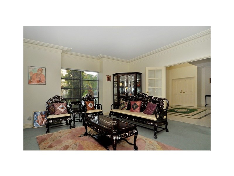 27 Ash Grove, Duncraig WA 6023