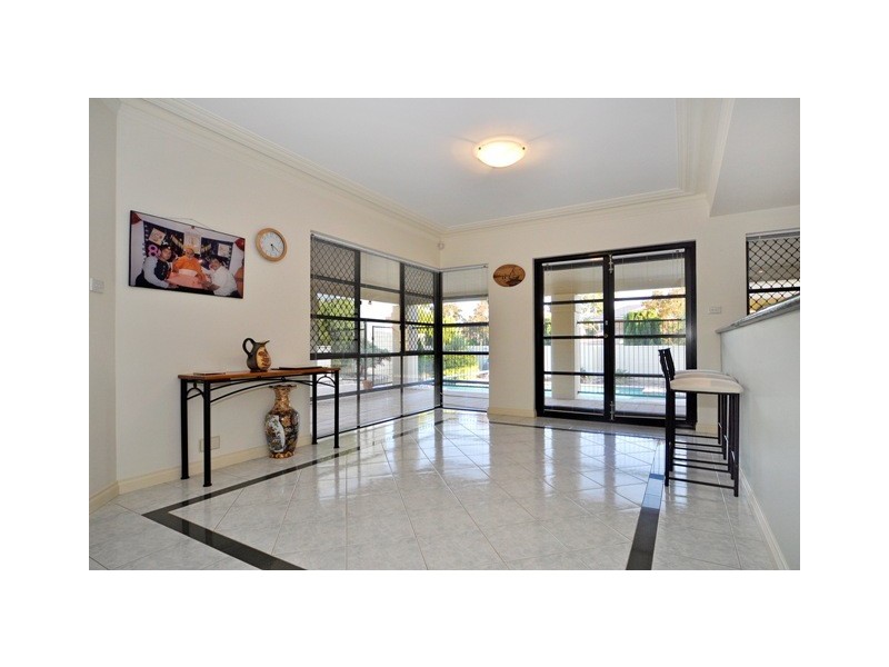 27 Ash Grove, Duncraig WA 6023