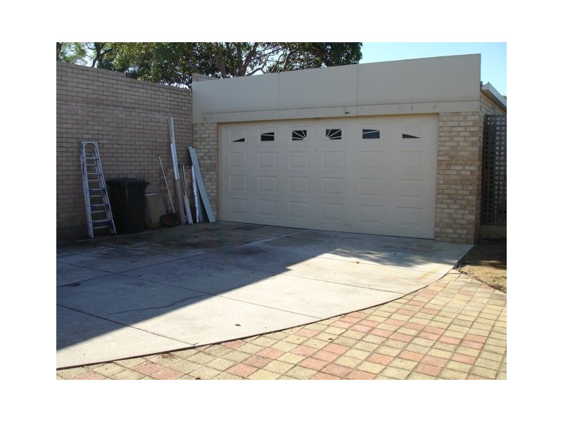 9 Eartham Place, Westminster WA 6061