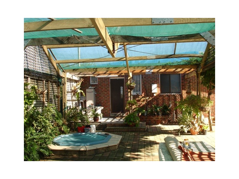 9 Eartham Place, Westminster WA 6061