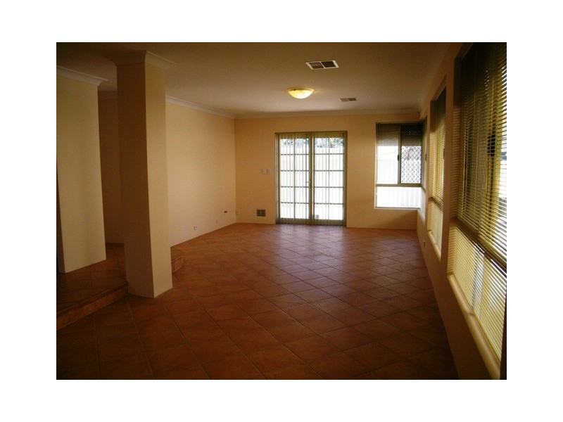 13 Burns Street, Cloverdale WA 6105