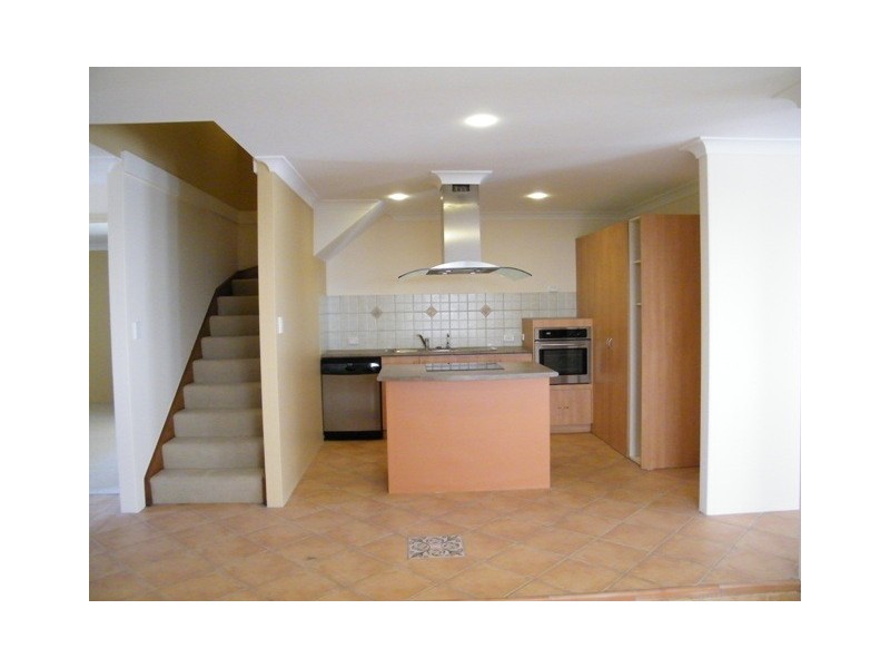 13 Burns Street, Cloverdale WA 6105