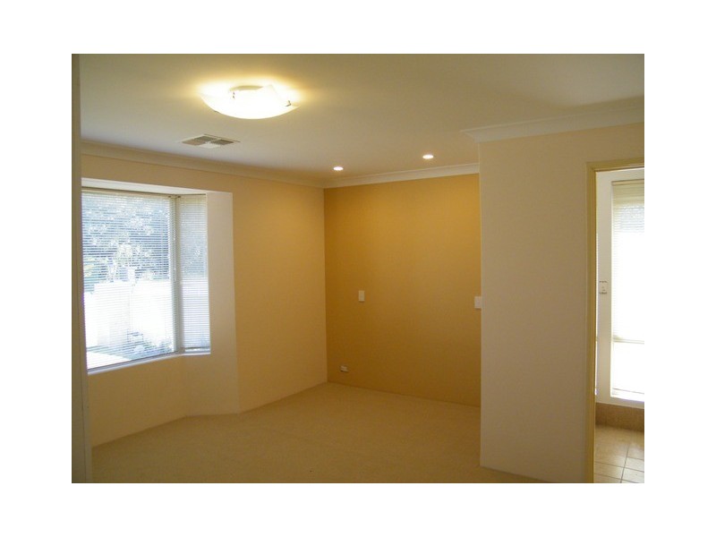 13 Burns Street, Cloverdale WA 6105