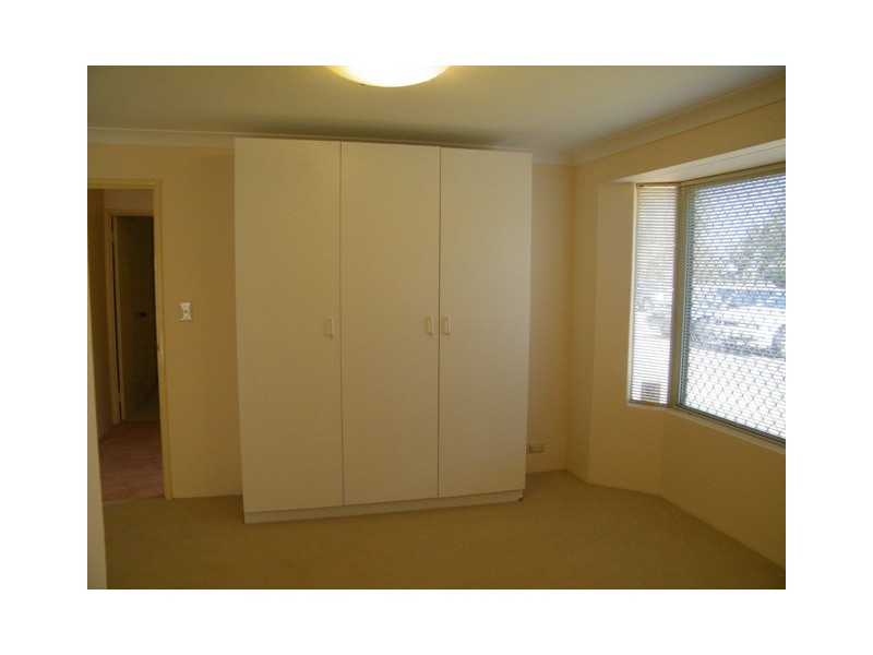 13 Burns Street, Cloverdale WA 6105