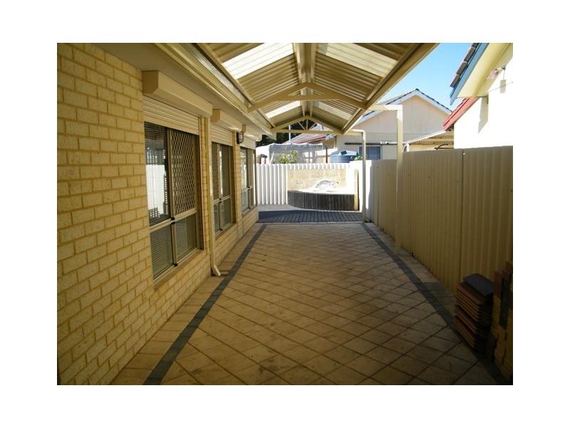 13 Burns Street, Cloverdale WA 6105