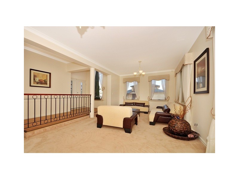 15 Manta Pass, Mindarie WA 6030