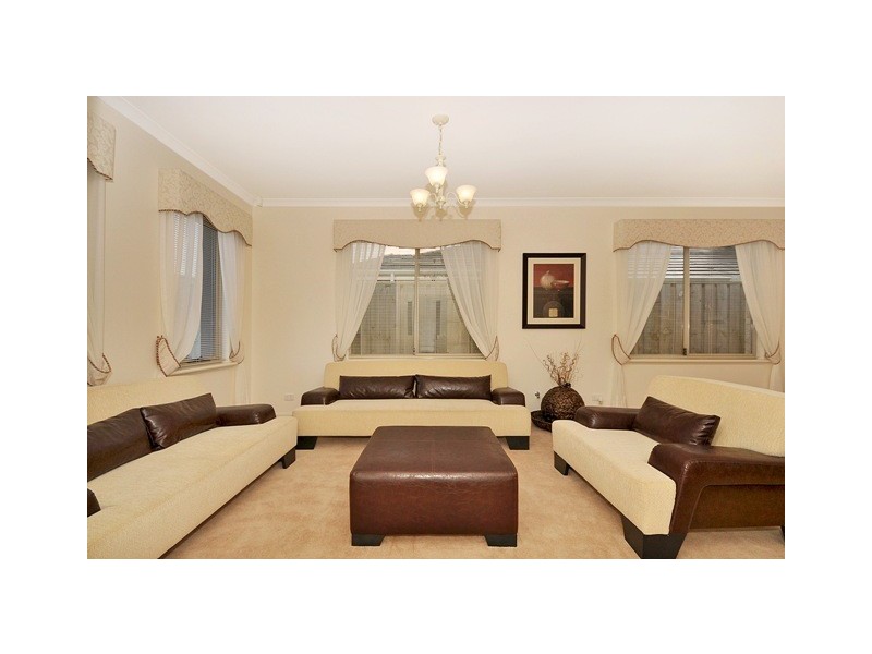 15 Manta Pass, Mindarie WA 6030