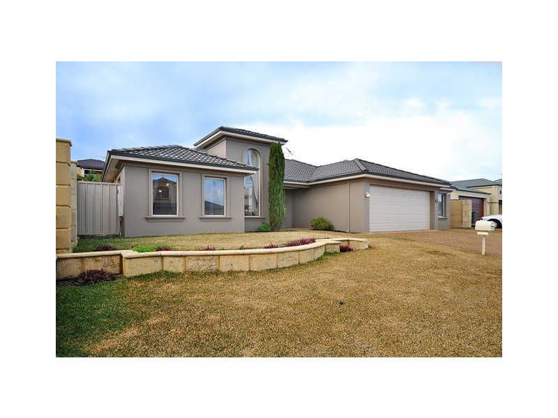 15 Manta Pass, Mindarie WA 6030