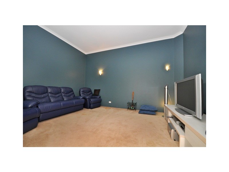 15 Manta Pass, Mindarie WA 6030