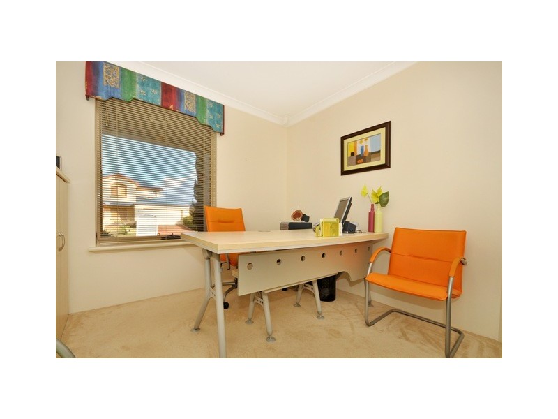 15 Manta Pass, Mindarie WA 6030