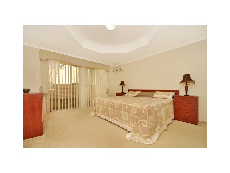15 Manta Pass, Mindarie WA 6030