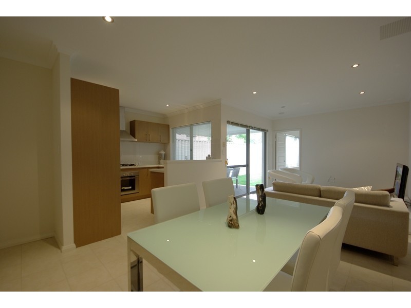 39 Findon Crescent, Westminster WA 6061